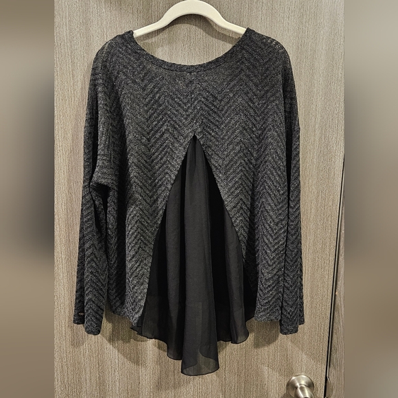 XXL Dark Gray Split Back Sweater - Picture 5 of 5